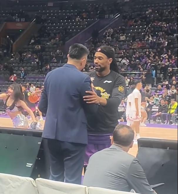 A两大传统, 接近的情况, amp