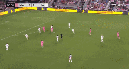 Nwfh, UAAA Nwfh, UAAA