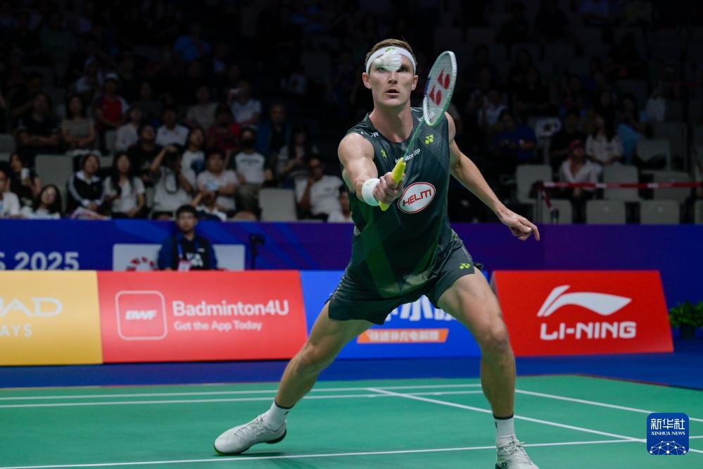 无缘八强, 新华网 无缘八强, 新华网