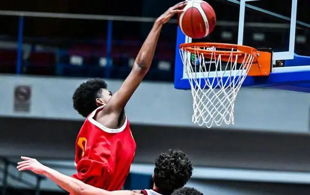 防守好, 后卫国青大