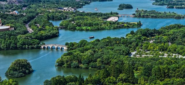 朝阳跑赛事, 庭珍惜难得