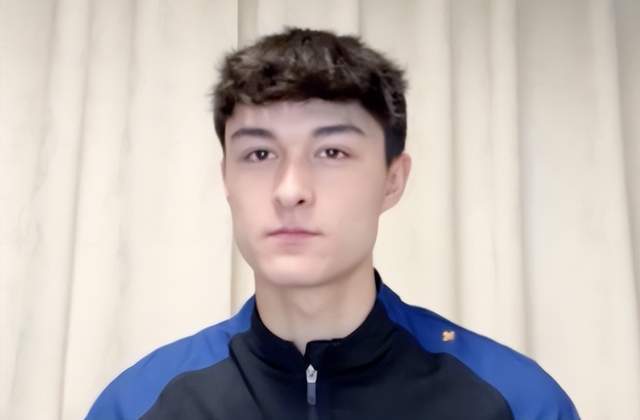 如今他在, 加盟广州恒