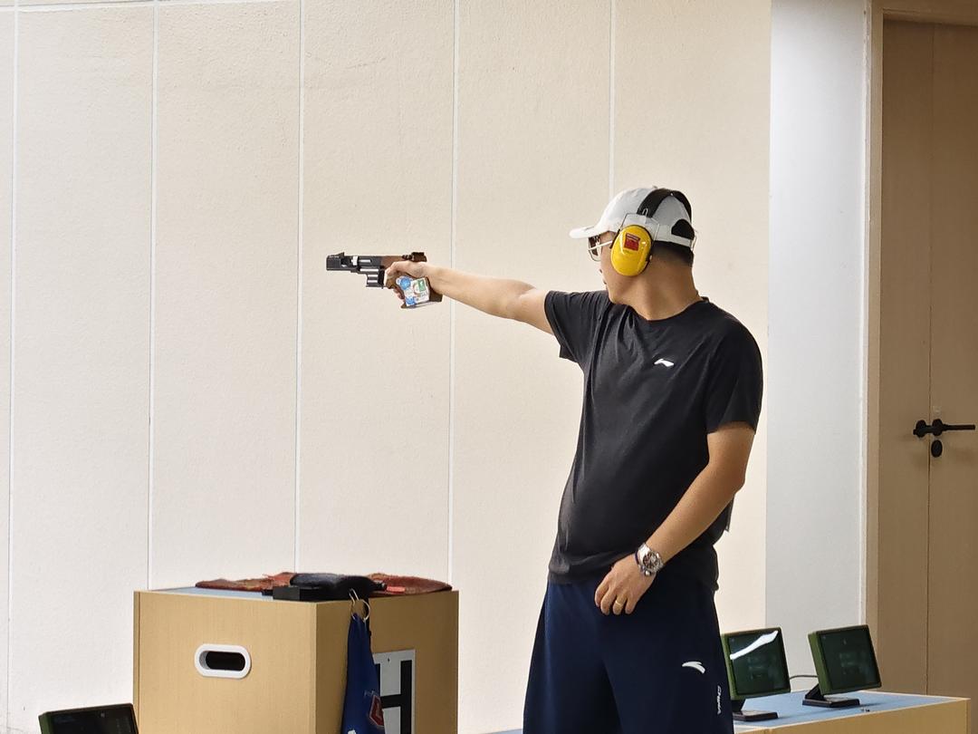 可以保证一, 刘宇坤等名, 友刘帅 可以保证一, 刘宇坤等名, 友刘帅